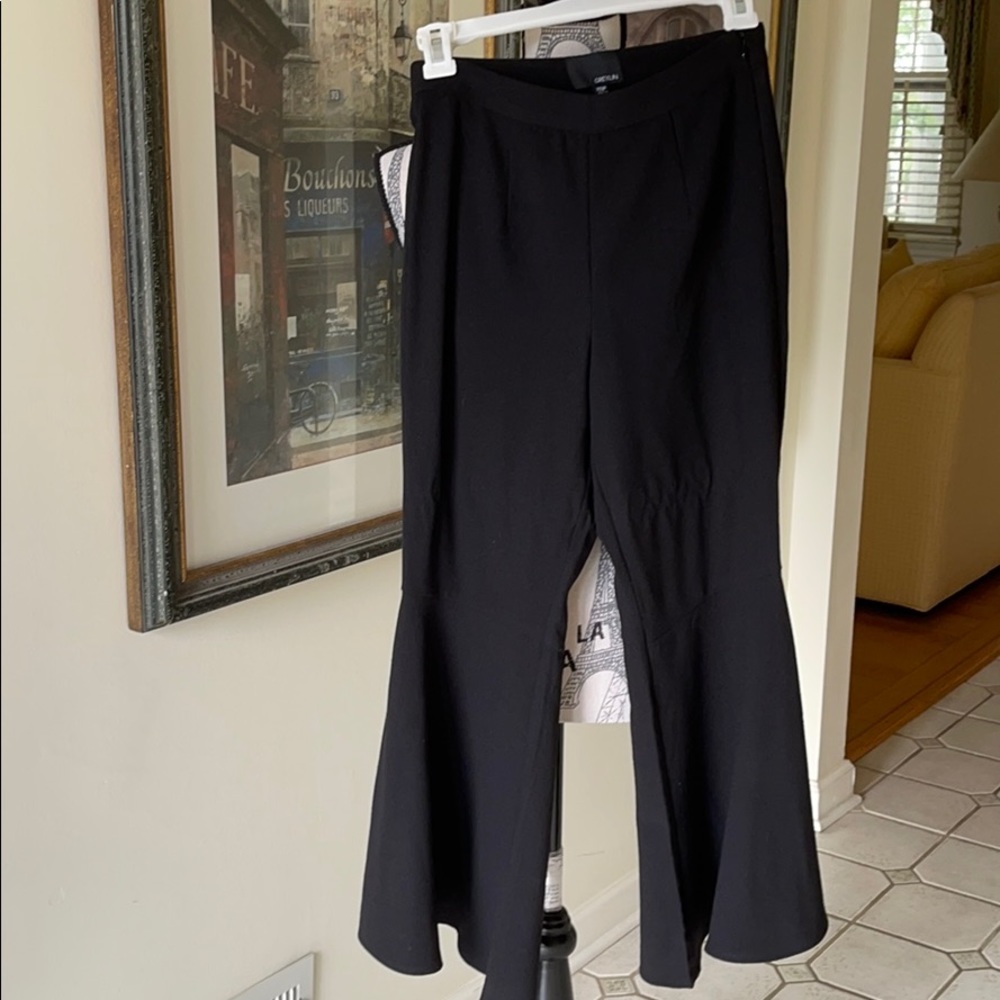 The COOLEST Black Pants for a night out!